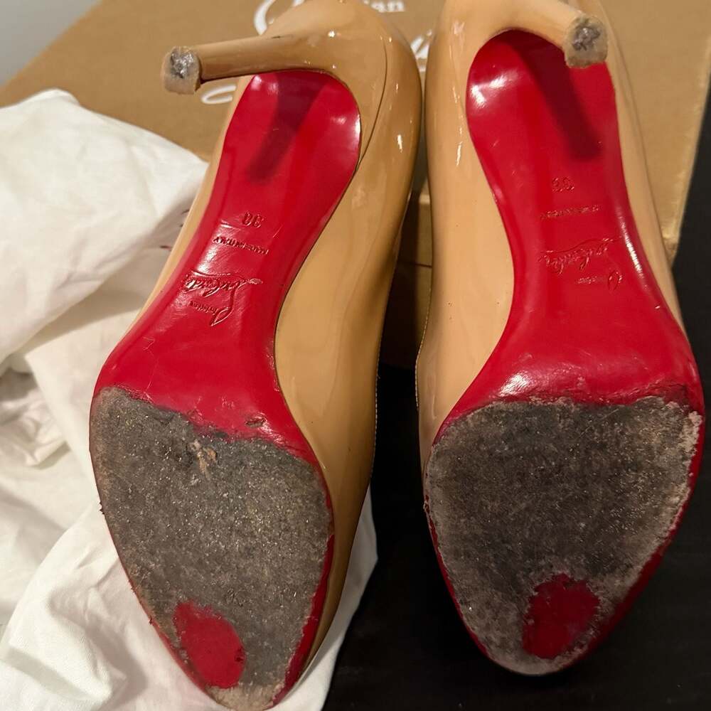 Christian Louboutin Nude Patent Leather Simple Pump Heels Size 38 - Picture 9 of 11